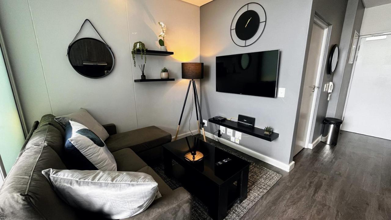 Modern Luxury Studio With Breathtaking City Views - No Load Shedding Cape Town Dış mekan fotoğraf